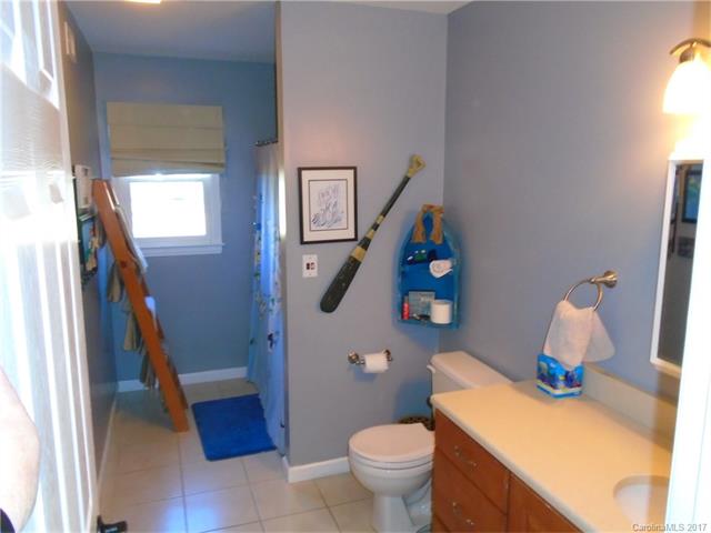 200 Farris Rd, Clover, SC 29710 photo 14