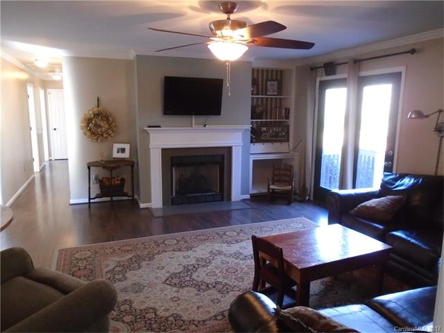 200 Farris Rd, Clover, SC 29710 photo 6