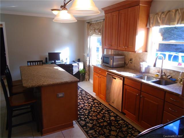 200 Farris Rd, Clover, SC 29710 photo 8