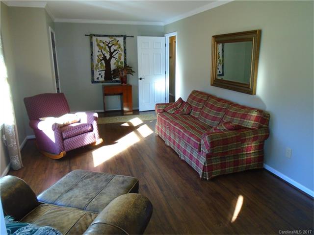 200 Farris Rd, Clover, SC 29710 photo 3
