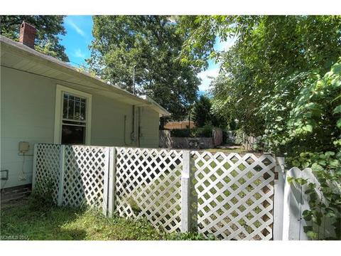 65 Hazel Ave, Spruce Pine, NC 28777 photo 3