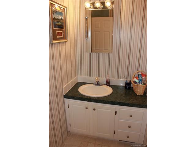 256 Redhawk Ln, Olin, NC 28660 photo 21