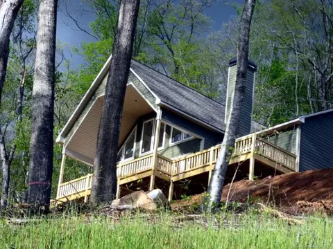31 Lick Log Rd, Sylva, NC 28779 photo 3