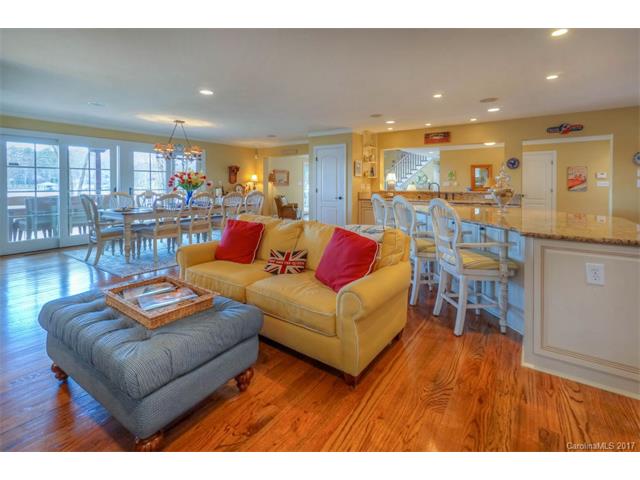 7822 Pine Cove Ln, Denver, NC 28037 photo 9