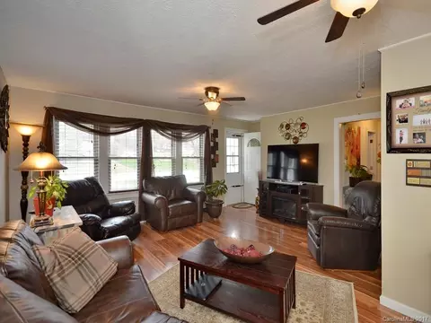 3643 Broad St, Clyde, NC 28721 photo 4
