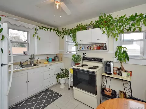 3643 Broad St, Clyde, NC 28721 photo 18