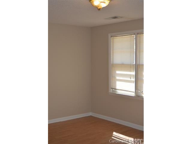 708 2nd Street Sw Ct SW, Conover, NC 28613 photo 3