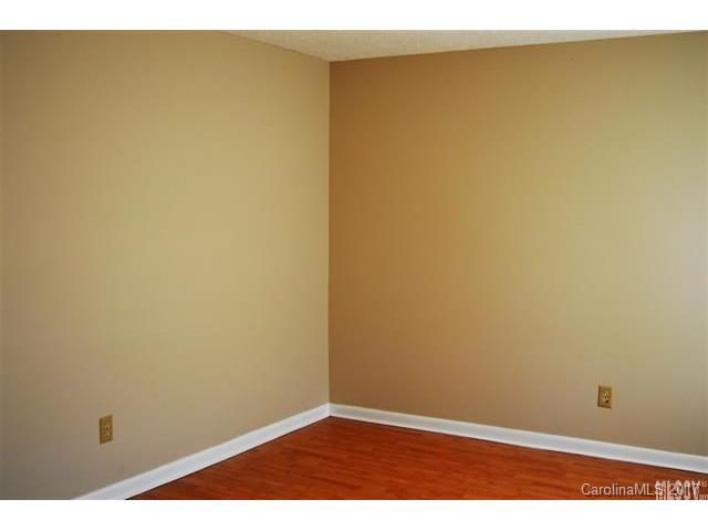 708 2nd Street Sw Ct SW, Conover, NC 28613 photo 4
