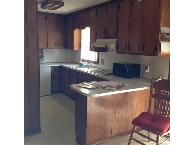 243 Stuart St, Star, NC 27356 photo 3