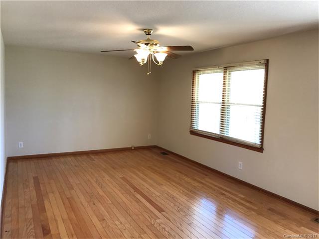810 E Chestnut St, Stanley, NC 28164 photo 7