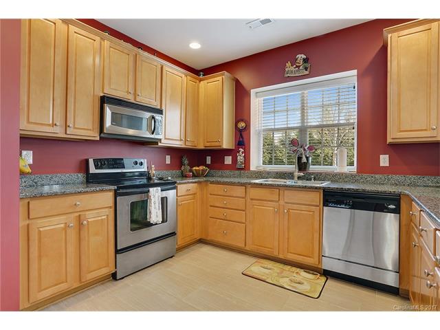 15516 Crossing Gate Dr, Cornelius, NC 28031 photo 4
