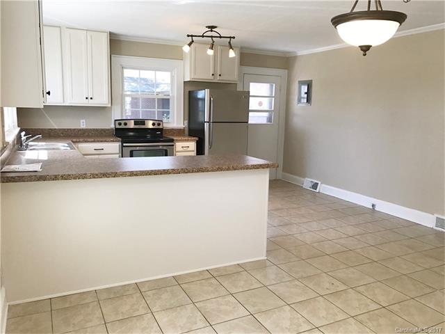 205 E 13th St, Kannapolis, NC 28083 photo 3