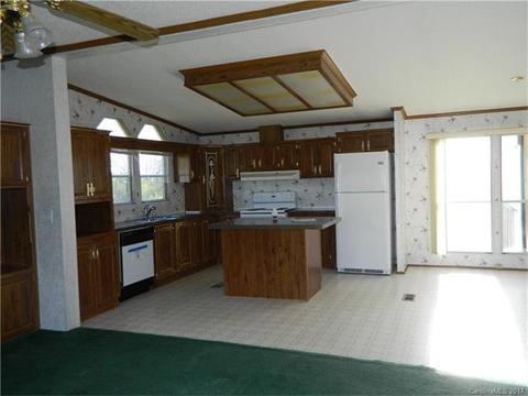 37 Ford Ln, Hiddenite, NC 28636 photo 11