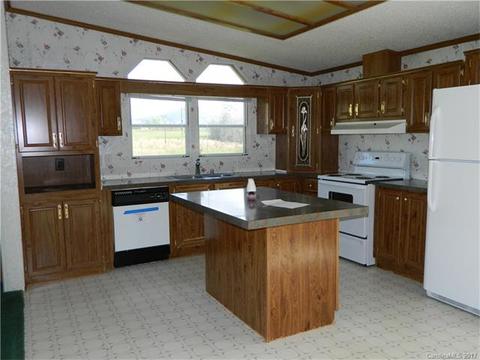 37 Ford Ln, Hiddenite, NC 28636 photo 12