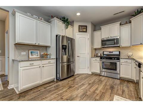 16124 Commodore Dr, Lancaster, SC 29720 photo 2