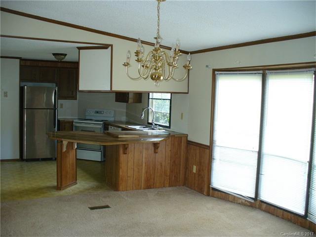 8772 Peninsula Dr, Terrell, NC 28682 photo 4