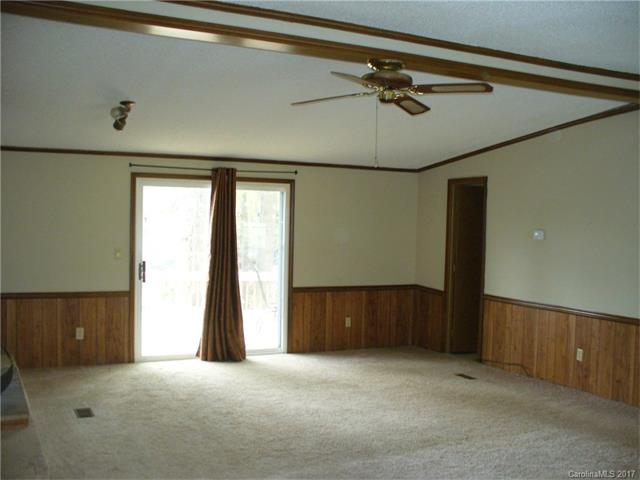 8772 Peninsula Dr, Terrell, NC 28682 photo 2