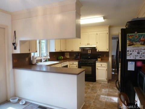 1025 Edgemont Dr, Lancaster, SC 29720 photo 6