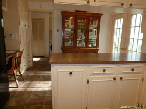 1025 Edgemont Dr, Lancaster, SC 29720 photo 8
