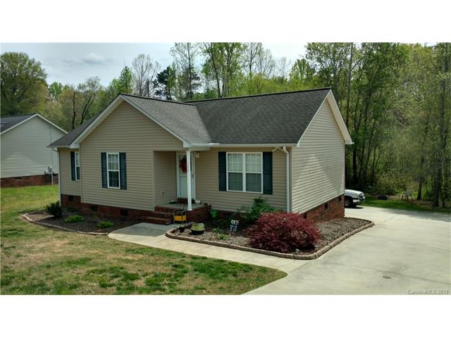 102 Pine St, Maiden, NC 28650 photo 2