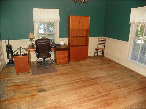 8771 E Franklin St, Mount Pleasant, NC 28124 photo 9