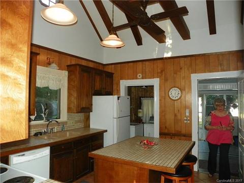 8771 E Franklin St, Mount Pleasant, NC 28124 photo 3