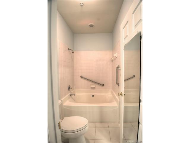 950 Jetton St #4, Davidson, NC 28036 photo 12