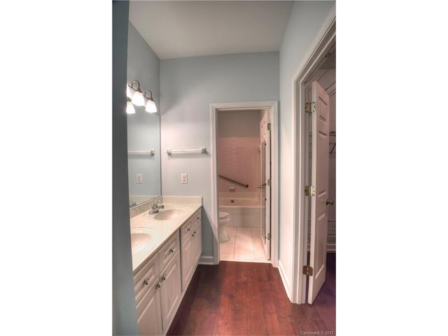 950 Jetton St #4, Davidson, NC 28036 photo 11