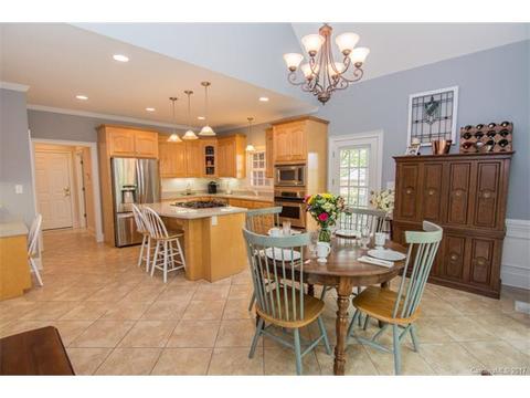 6618 Fox Ridge Cir, Davidson, NC 28036 photo 12