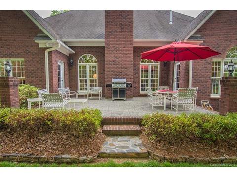 6618 Fox Ridge Cir, Davidson, NC 28036 photo 2