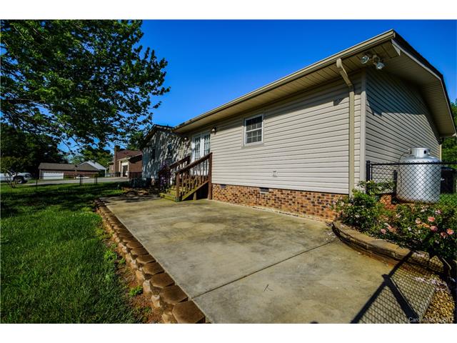 2121 Lancaster Ave, Monroe, NC 28112 photo 3