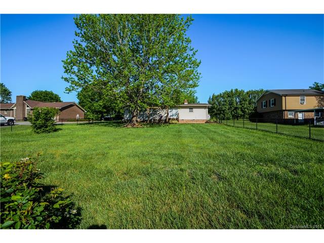 2121 Lancaster Ave, Monroe, NC 28112 photo 5