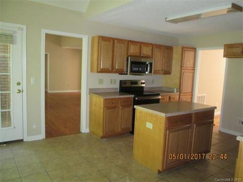 417 17th St, Spencer, NC 28159 photo 4