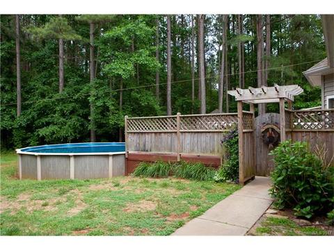 1403 Forest Ridge Dr, Stanley, NC 28164 photo 20