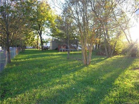 1404 E 11th St, Kannapolis, NC 28083 photo 3