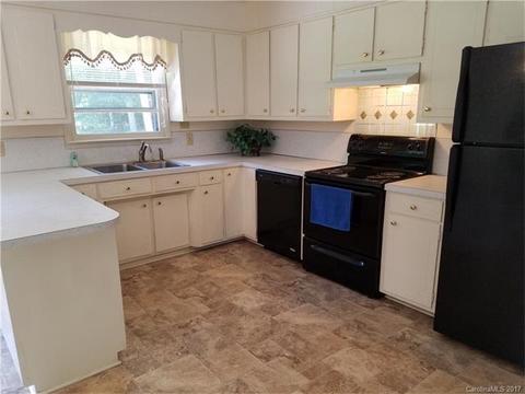 180 Moonlight Dr, Salisbury, NC 28146 photo 12