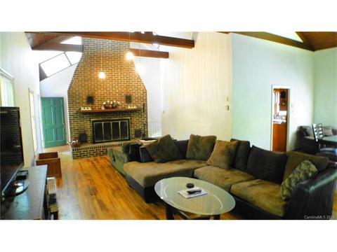 525 Valleyview Dr, Albemarle, NC 28001 photo 2