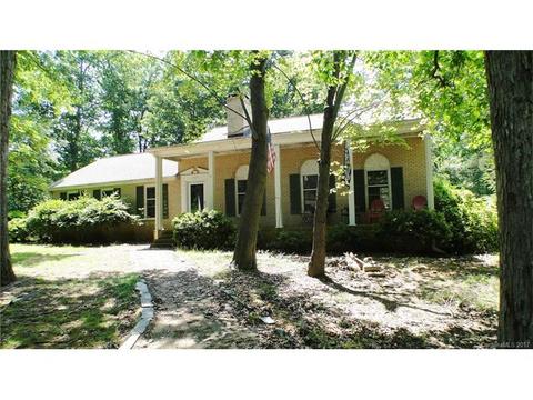 525 Valleyview Dr, Albemarle, NC 28001 photo 1