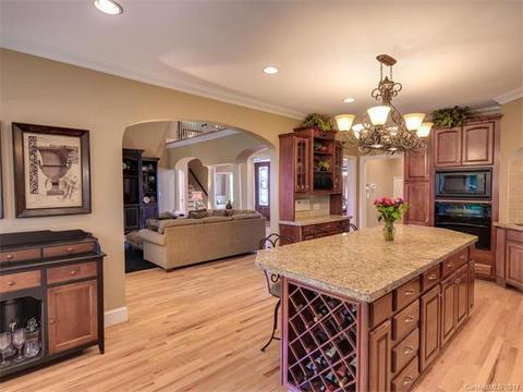 7535 Windaliere Dr, Cornelius, NC 28031 photo 5