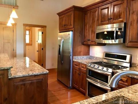 13 Red Fox Trl, Marshall, NC 28753 photo 3