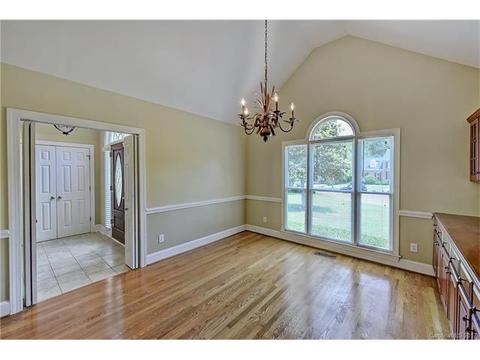 18905 Elm Row Ct, Davidson, NC 28036 photo 2