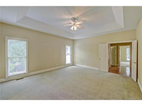 18905 Elm Row Ct, Davidson, NC 28036 photo 9
