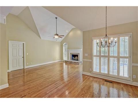 18905 Elm Row Ct, Davidson, NC 28036 photo 7