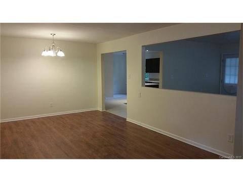 600 9th St, Spencer, NC 28159 photo 5