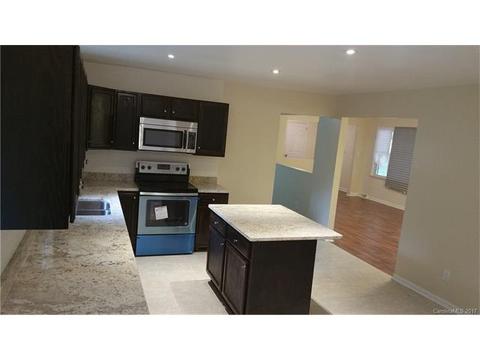 600 9th St, Spencer, NC 28159 photo 8