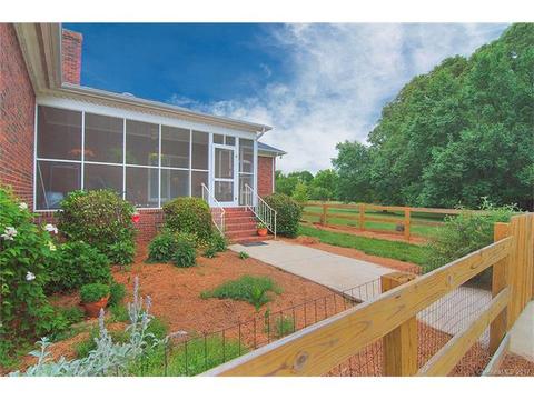 2210 Mcmanus Rd, Midland, NC 28107 photo 4