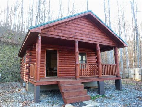 576 Dark Ridge Rd, Sylva, NC 28779 photo 2
