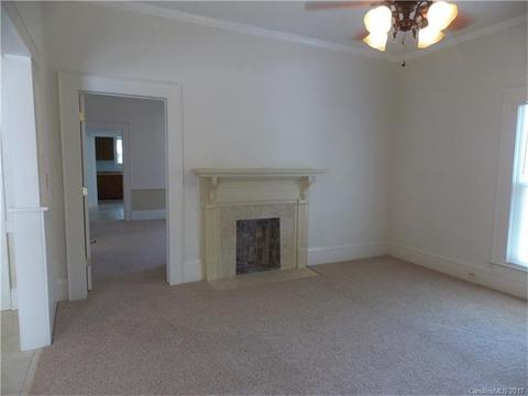 202 3rd Se Ave SE, Hickory, NC 28602 photo 6