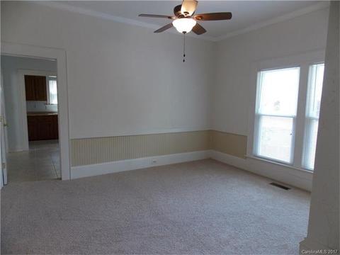 202 3rd Se Ave SE, Hickory, NC 28602 photo 7