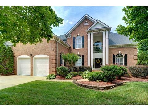 18736 Dembridge Dr, Davidson, NC 28036 photo 1